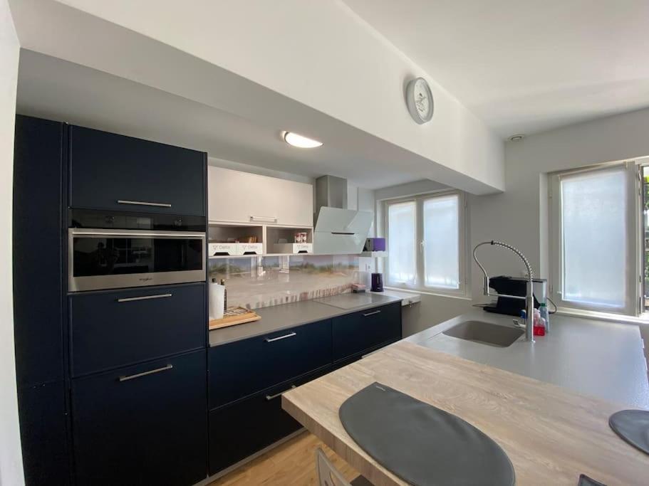 Holiday home Charme Et Confort Pour 6 Personnes A