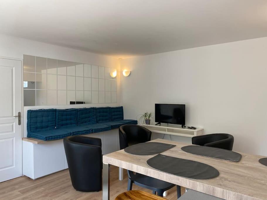 Charme Et Confort Pour 6 Personnes A Holiday home *